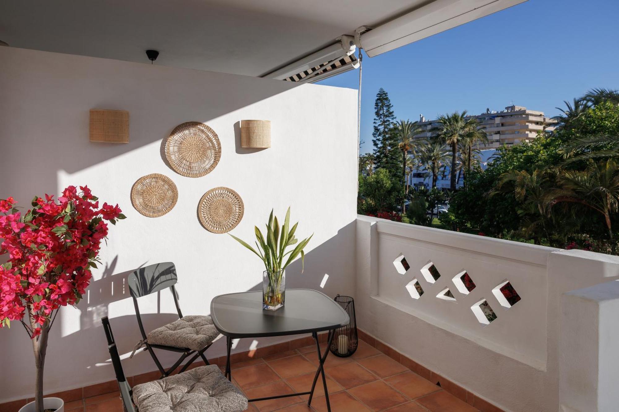 Banus - Playa Rocio Access Complex Apartment